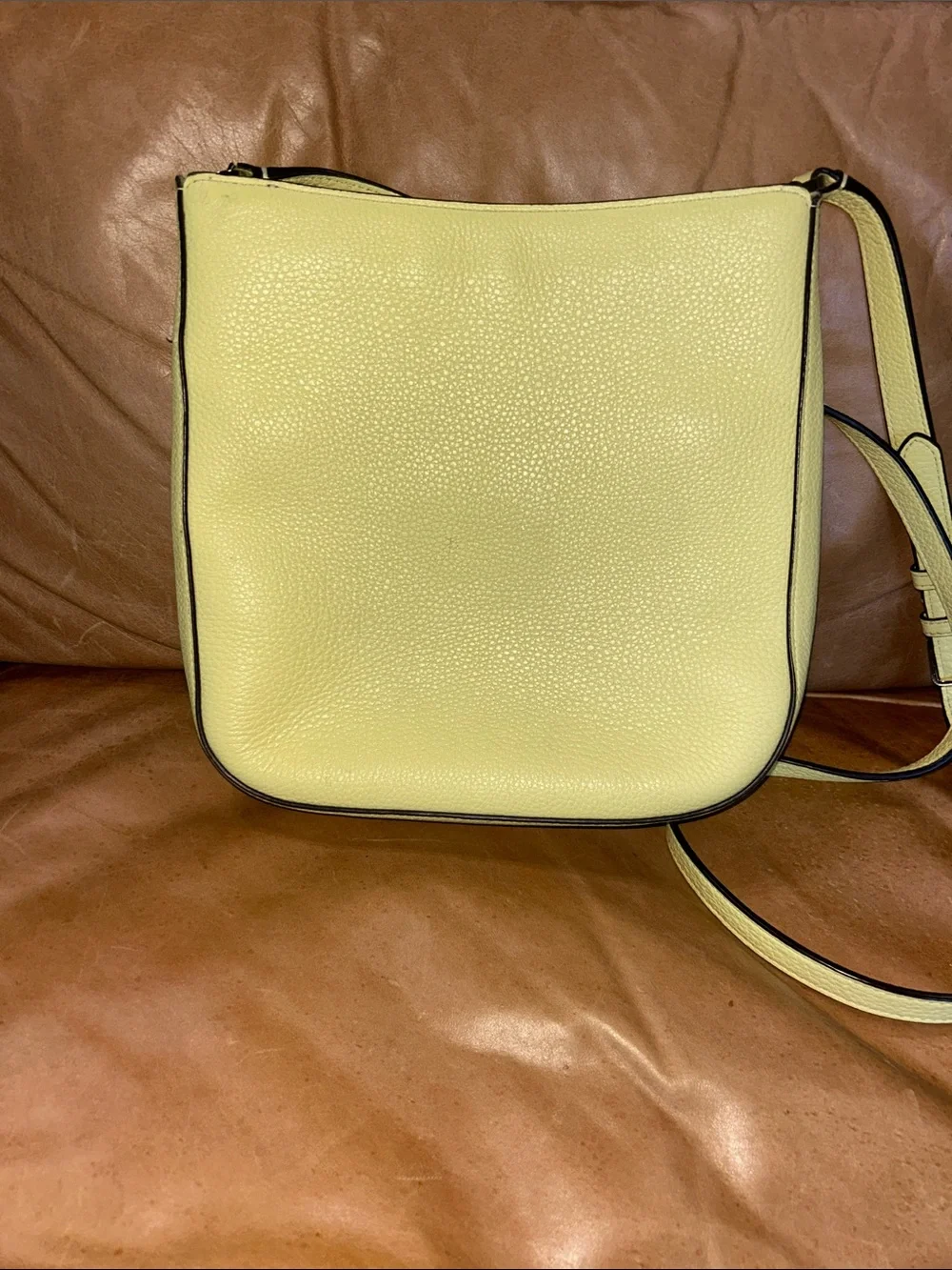 Kate Spade New York LEILA TOP ZIP CROSSBODY in frosted lime